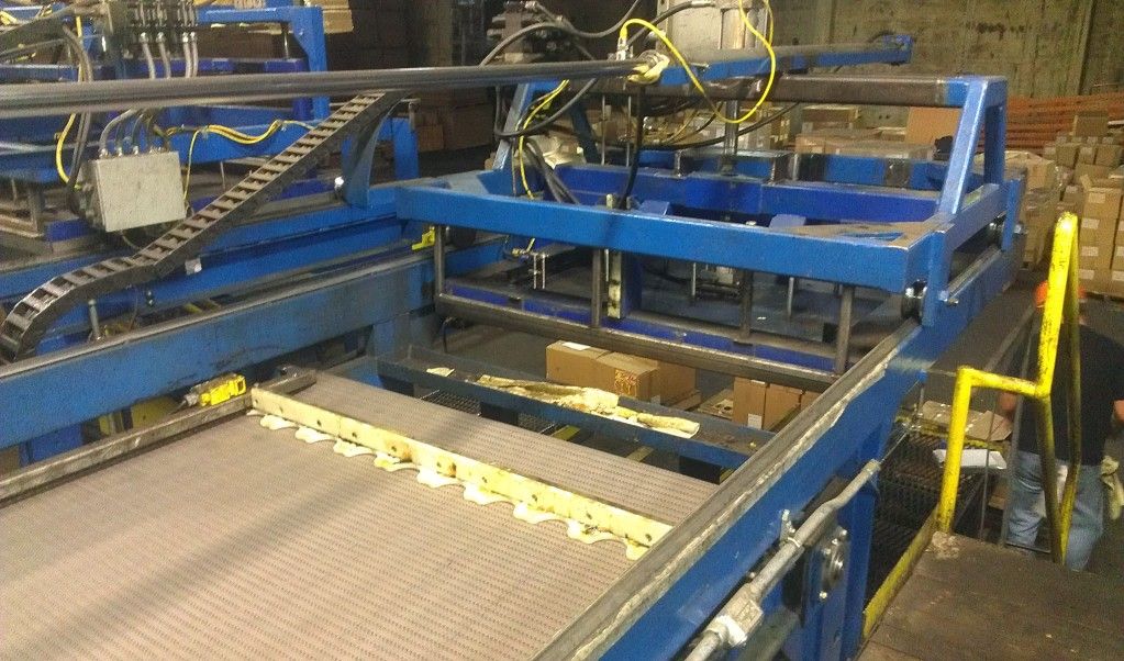 Fruit Processing & Cannery Equipment 4.1.5 FMC Palletizer, 300 Can Size